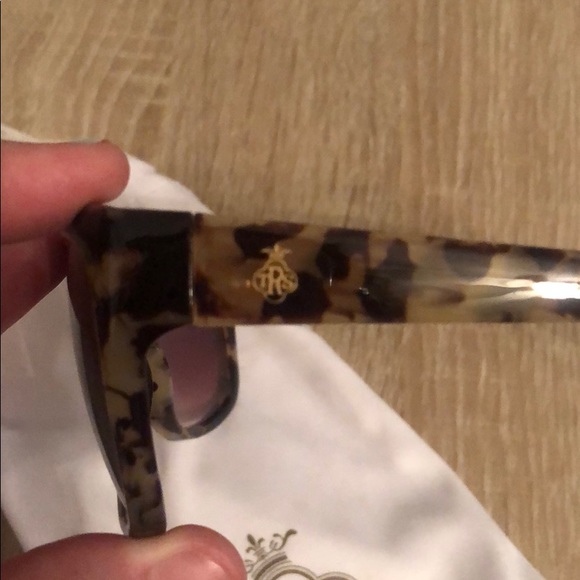 TRS Sunglasses 🕶 - Picture 3 of 5